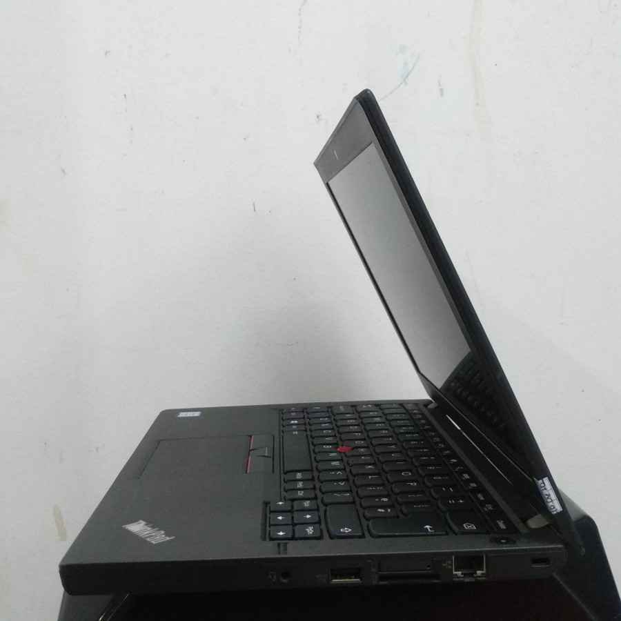 laptop lenovo x260 core i5 gen 6 ram 4 hdd 500gb